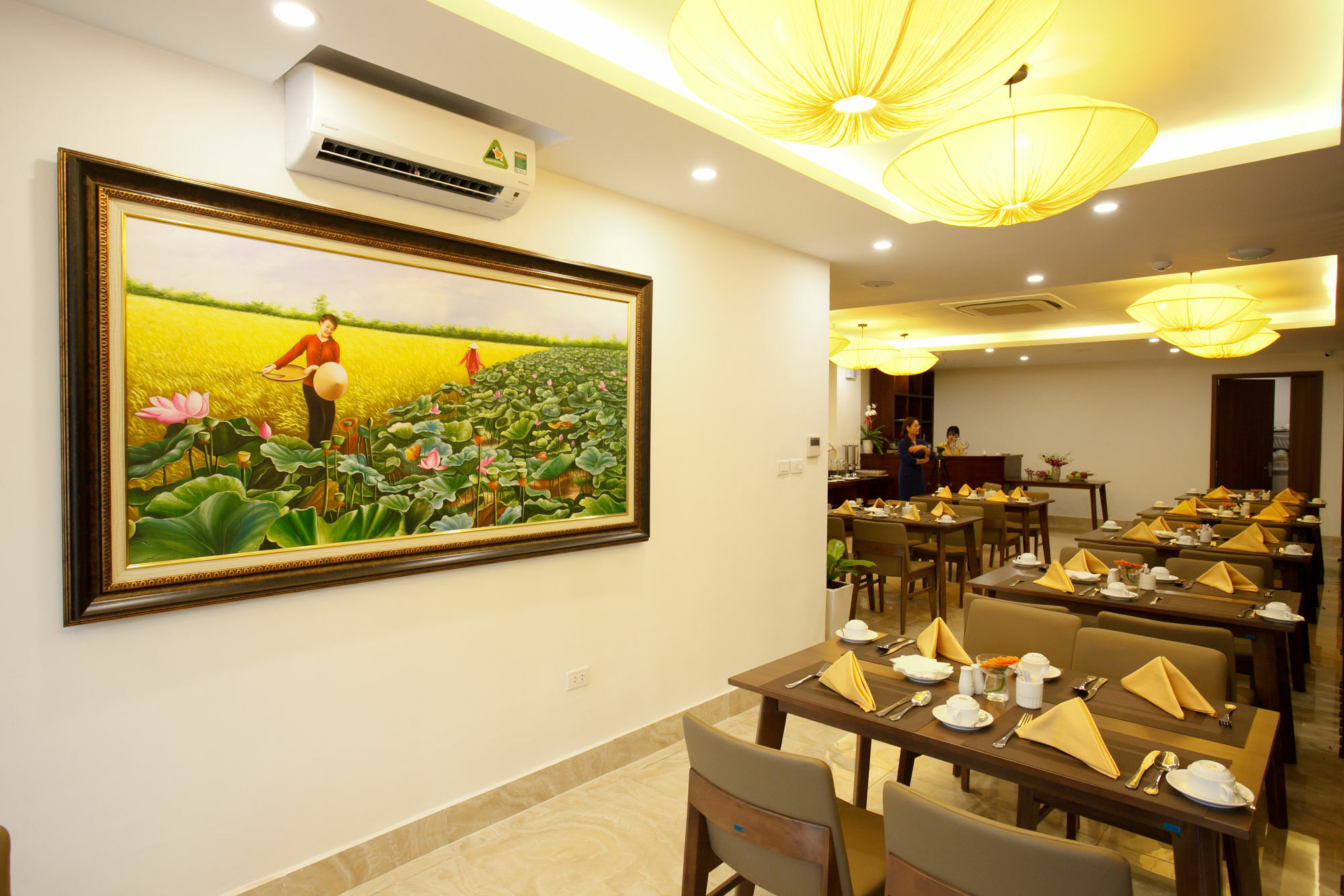 Hanoi Pomihoa Hotel Екстер'єр фото