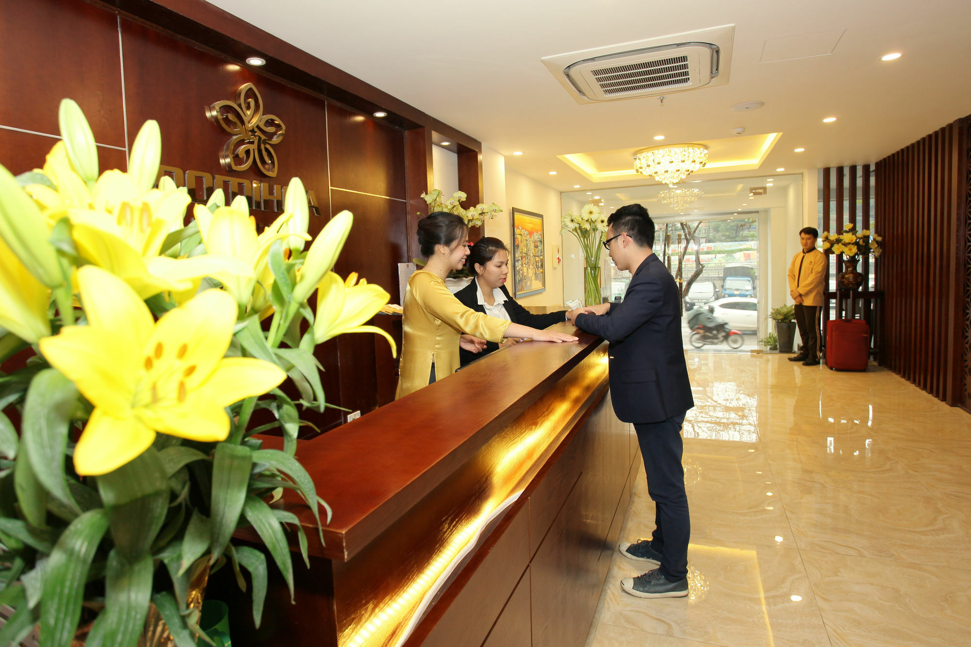 Hanoi Pomihoa Hotel Екстер'єр фото